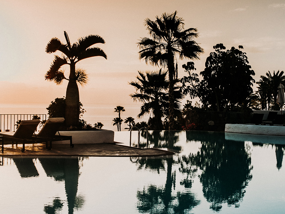 Abama Resort cuenta con todo lo que necesitas para unas relajantes vacaciones Europa.