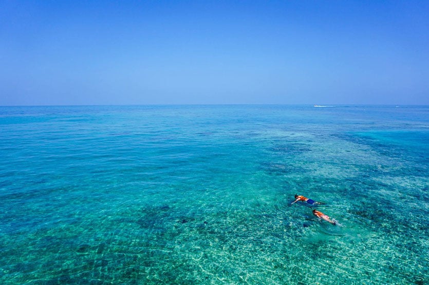 Prepara tu equipo y sumérgete en la Playa de Abama para practicar Snorkel Tenerife.